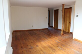 269 Old Colony Rd-Unit -1 in Eastford, CT - Building Photo - Building Photo