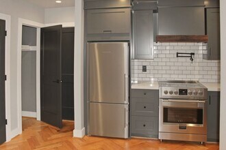 1643 New Jersey Ave NW in Washington, DC - Foto de edificio - Building Photo