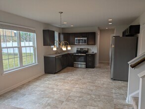 2040 Perrin Ct in Winston-Salem, NC - Building Photo - Building Photo
