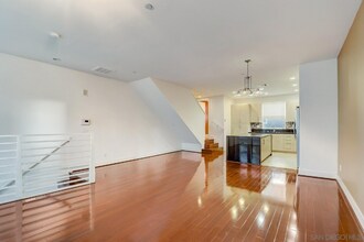 7858 Inception Way in San Diego, CA - Building Photo - Building Photo