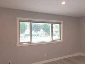 841 Seale Ave in Palo Alto, CA - Foto de edificio - Building Photo