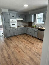 17 E Meyran Ave, Unit 1 in Somers Point, NJ - Building Photo - Building Photo