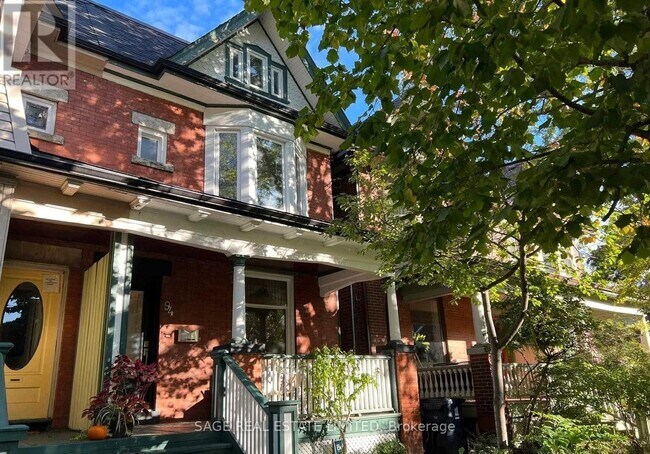 94 Wolfrey Ave