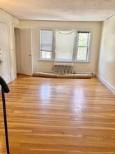 115 Putnam St, Unit 2 in Quincy, MA - Foto de edificio - Building Photo