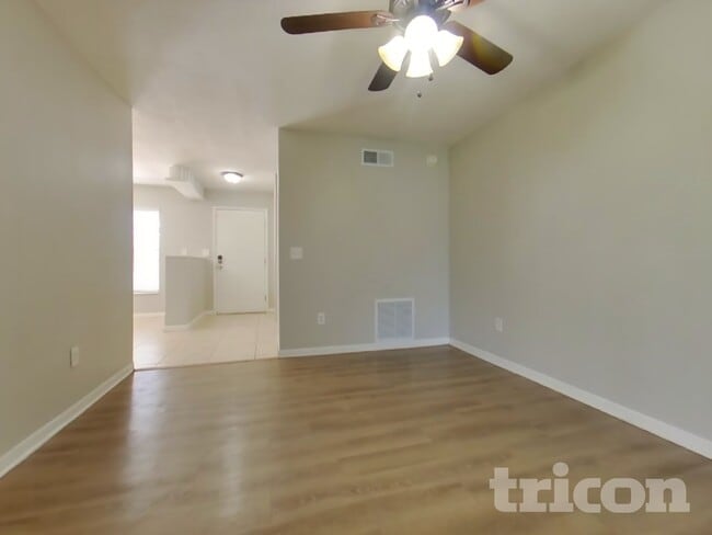 802 Gullberry Ln in Altamonte Springs, FL - Building Photo - Building Photo