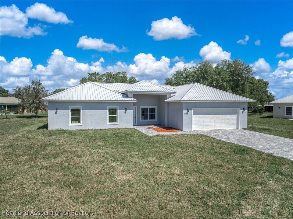 6917 Salem Ct in Sebring, FL - Building Photo