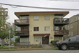 The Ferns in New Westminster, BC - Building Photo - Building Photo