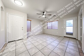 42610 W Michaels Dr in Maricopa, AZ - Foto de edificio - Building Photo