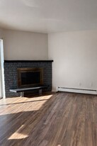 156 Summit View Ct in White Lake, MI - Building Photo