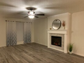 5514 Fawn Trail Ln in Humble, TX - Building Photo