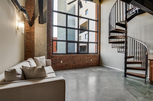 3110 Thomas Ave in Dallas, TX - Foto de edificio - Building Photo