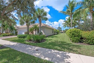 28000 Quiet Water Way in Bonita Springs, FL - Building Photo - Building Photo