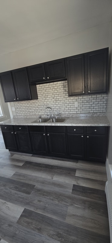 property at 822 E River Dr