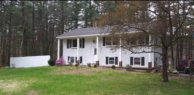 property at 7 Overlook Ave