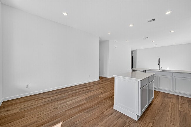 11119 Poplar Tree Dr in Cypress, TX - Foto de edificio - Building Photo