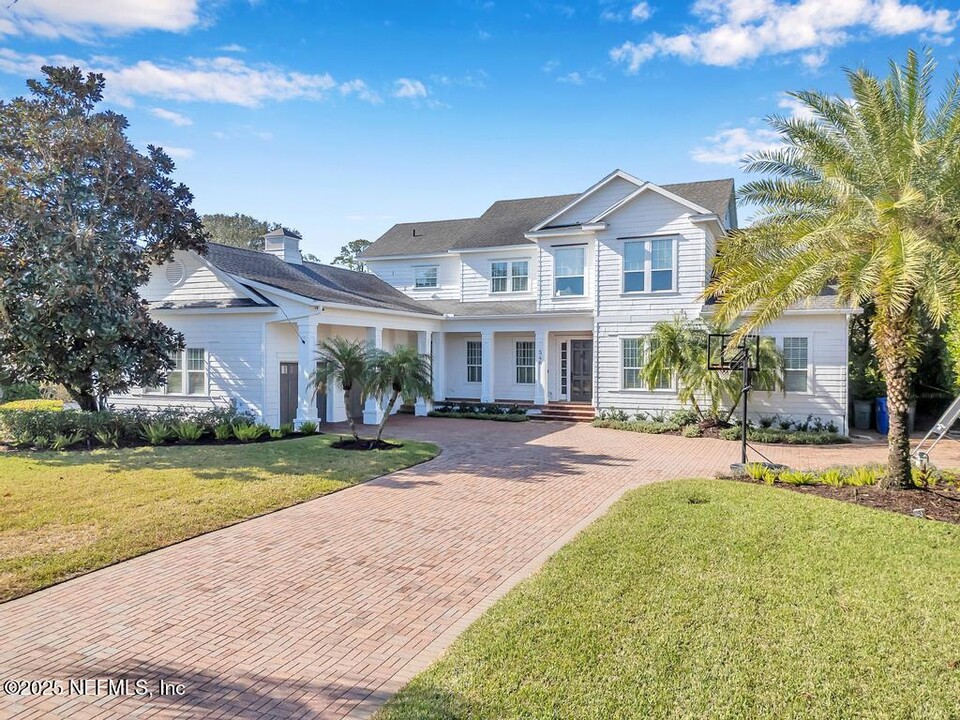 548 Le Master Dr in Ponte Vedra Beach, FL - Building Photo