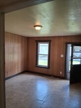 7028 Dawson Pl in Jennings, MO - Building Photo - Building Photo