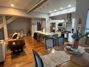 3326 S Washington St in Englewood, CO - Foto de edificio - Building Photo