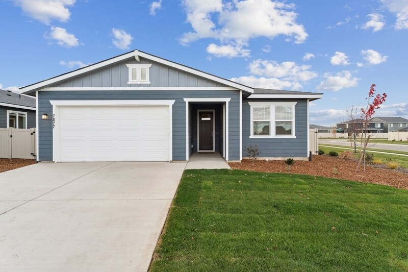 7877 E Beaufort St in Nampa, ID - Building Photo