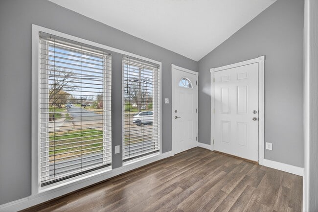 3320 Elm St in St. Charles, MO - Building Photo - Building Photo