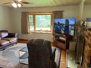 10449 Mississippi Blvd NW in Coon Rapids, MN - Foto de edificio - Building Photo