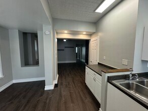 214 Cedarville St in Pittsburgh, PA - Building Photo - Building Photo