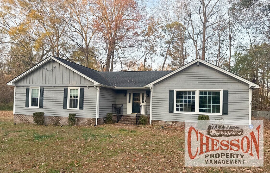 510 Westwood Cir in Nashville, NC - Foto de edificio