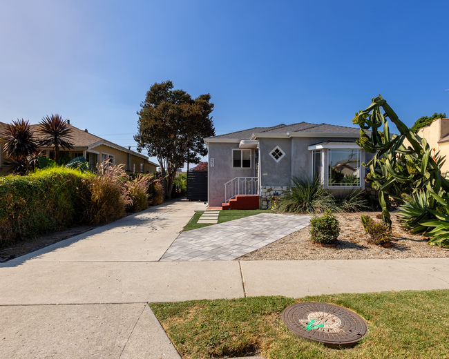 6401 Arlington Ave in Los Angeles, CA - Foto de edificio - Building Photo