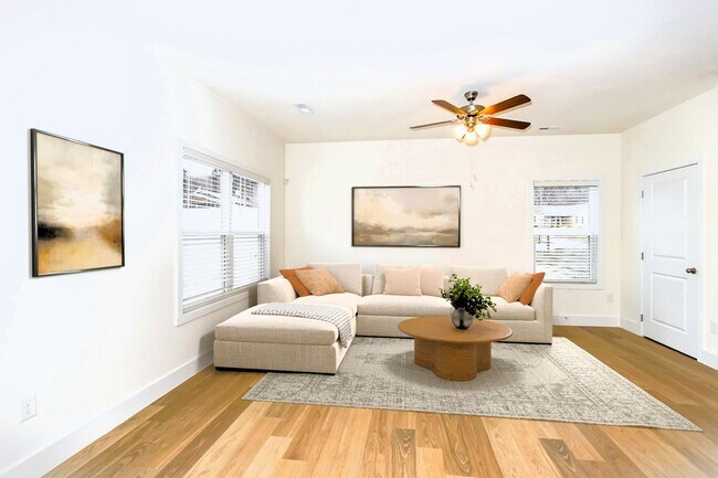 2458 Legg Ln in Knoxville, TN - Building Photo - Building Photo