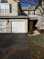 140 Cardinal Ln in Hummelstown, PA - Building Photo