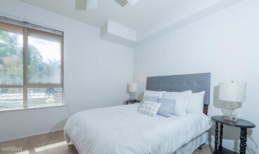 100 S Alameda St in Los Angeles, CA - Building Photo - Building Photo