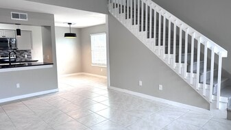 7202 Mansions Dr in Corpus Christi, TX - Building Photo