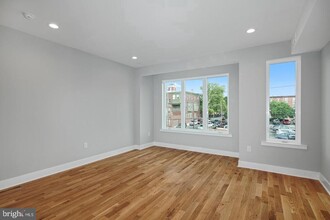 1638 Cambridge St-Unit -C in Philadelphia, PA - Building Photo - Building Photo
