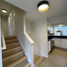 20011 35th Ave W in Lynnwood, WA - Building Photo - Building Photo