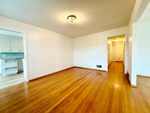 153 Edgemont Ave in Vallejo, CA - Foto de edificio - Building Photo