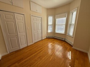 16 Chelsea St, Unit 1 in Boston, MA - Building Photo - Building Photo