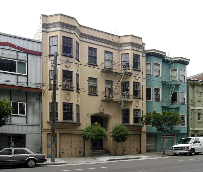 1865 Oak St in San Francisco, CA - Building Photo - Building Photo