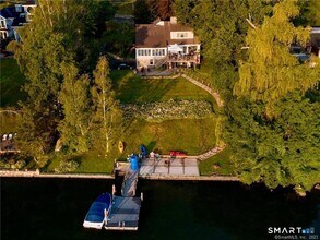 14 Shore Rd in Danbury, CT - Building Photo - Building Photo