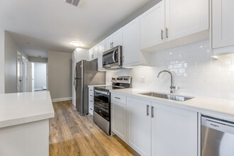 Forestwood Apartments in Mississauga, ON - Building Photo - Interior Photo