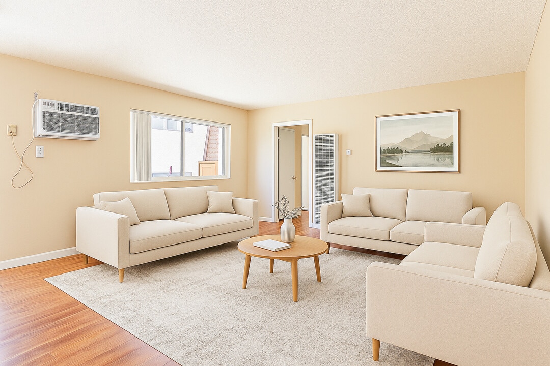 Northgate Apartments in Canoga Park, CA - Building Photo