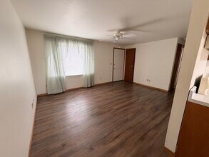 4 Florentine Ct in Pekin, IL - Building Photo - Building Photo