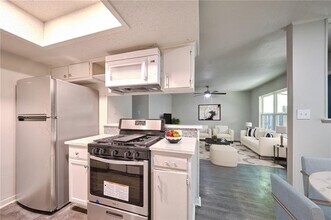 8602 Fireside Dr in Austin, TX - Building Photo - Building Photo