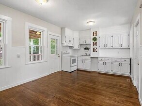 146 Pond St in Weymouth, MA - Building Photo - Building Photo