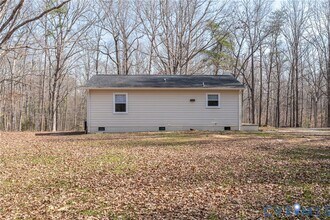 2556 Dogtown Rd in Goochland, VA - Building Photo - Building Photo