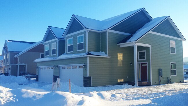 38 Muskrat Dr in Kalispell, MT - Building Photo - Building Photo
