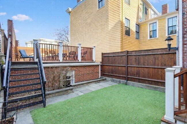 15 Mt Vernon St in Boston, MA - Building Photo - Building Photo