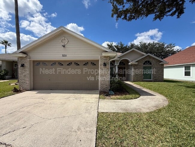 1904 Sunchase Ct