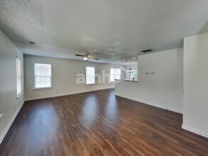125 Everett Park Dr in Mooresville, NC - Foto de edificio - Building Photo