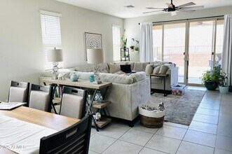 18038 N Bell Pointe Blvd in Surprise, AZ - Building Photo - Building Photo