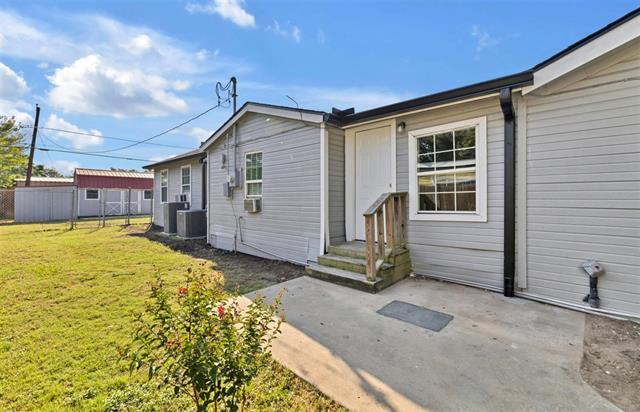 530 SE 2nd St in Grand Prairie, TX - Building Photo - Building Photo